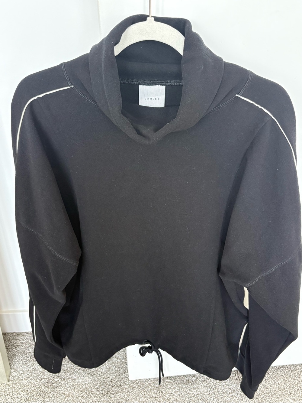VARLEY Black Drawstring Cowl Neck Athletic Hoodie sz M